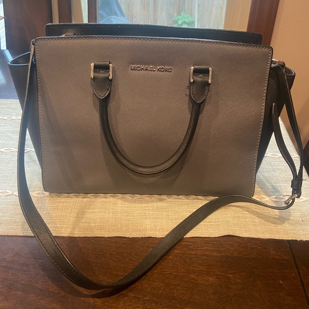 Michael Kors Selma bag